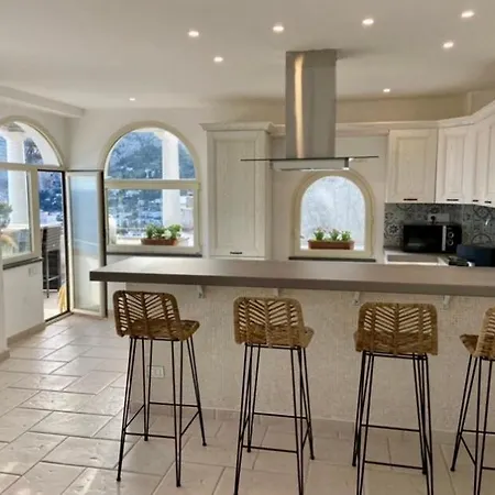 Appartamento La Grande Perla 3 Bedroom *